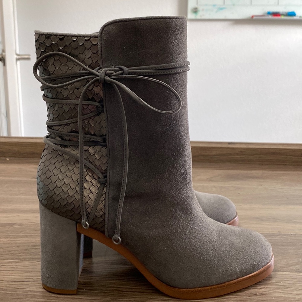 Johnston and Murphy gray suede snakeskin leather block boots